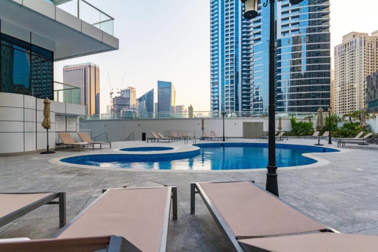 Continental Tower, Dubai Marina - Luton Vacation Homes Экстерьер фото